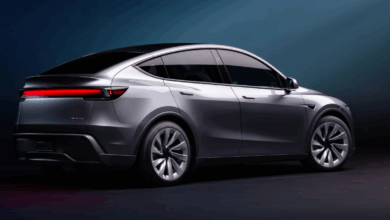 tre quarti posteriore della nuova tesla model y