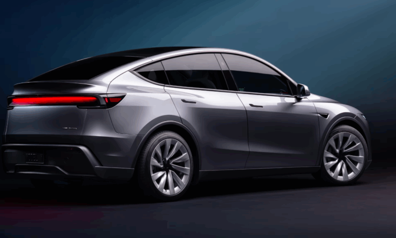 tre quarti posteriore della nuova tesla model y